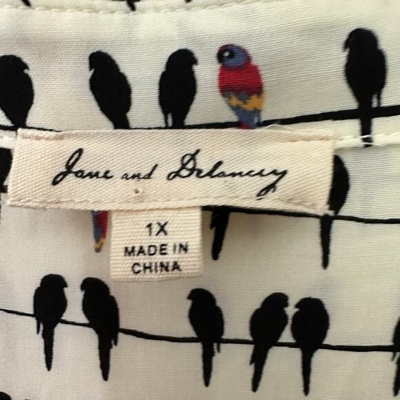 Jane and Delancey Parrot Birds Shirt Top HiLo Soft Roll Tab Womens 1X Novelty - Picture 2 of 8